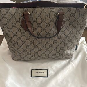 Gucci Beige GG Supreme Canvas Tote with Brown Leather Handles
